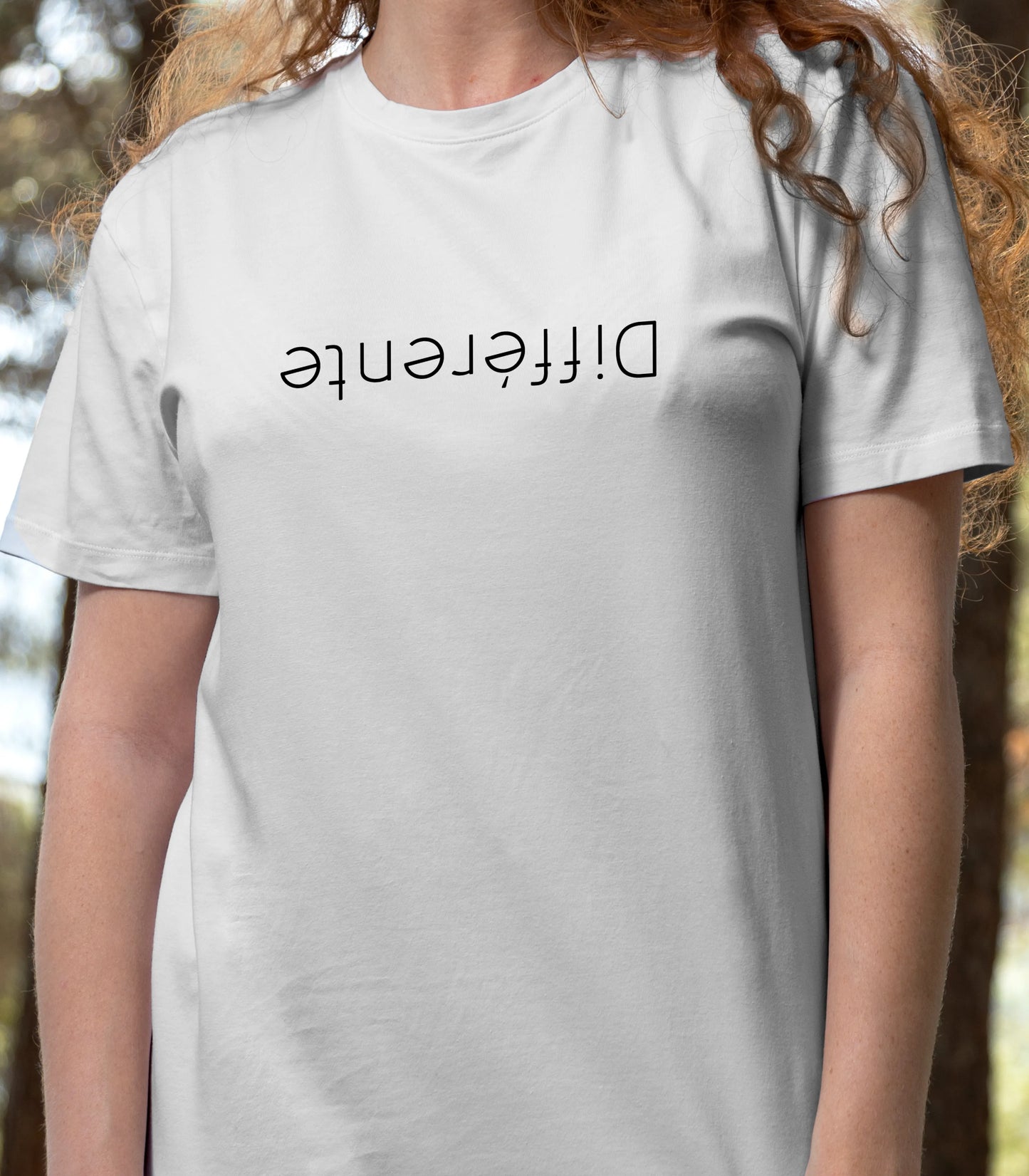 T-Shirt Différente | Unisexe